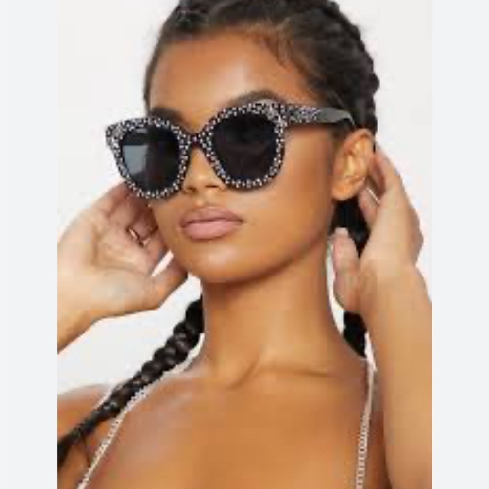 Pretty Little Thing Star Studded Black Sunglases